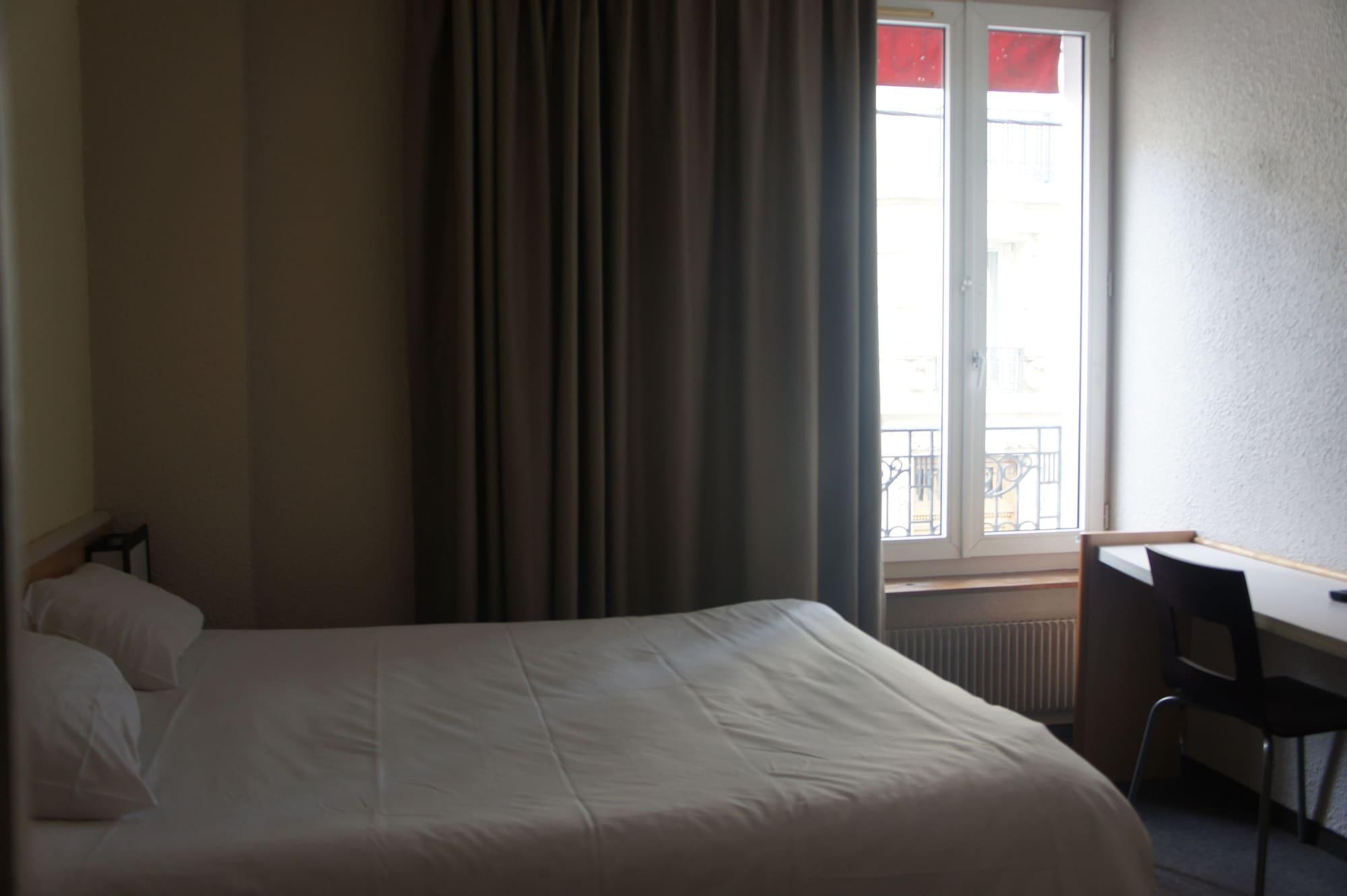 Hotel D'Anjou Левалоа-Пере Екстериор снимка