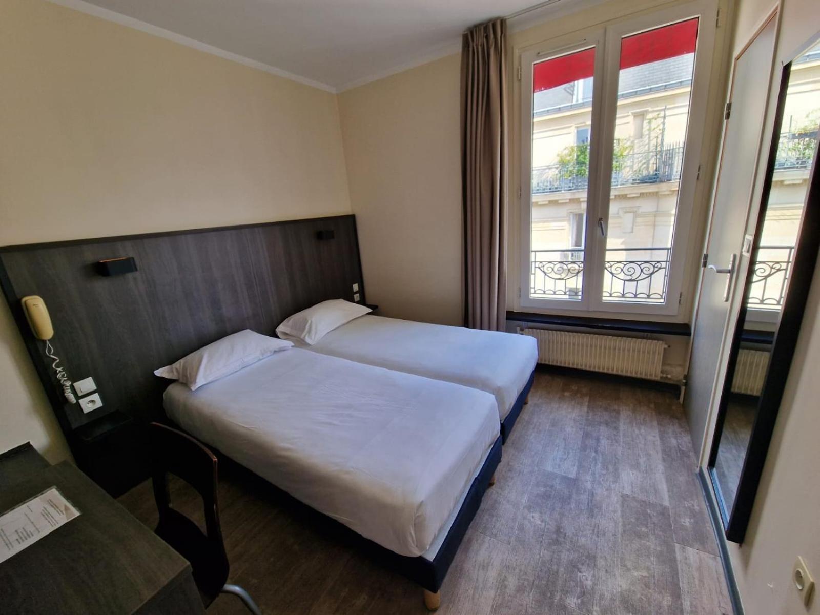 Hotel D'Anjou Левалоа-Пере Екстериор снимка