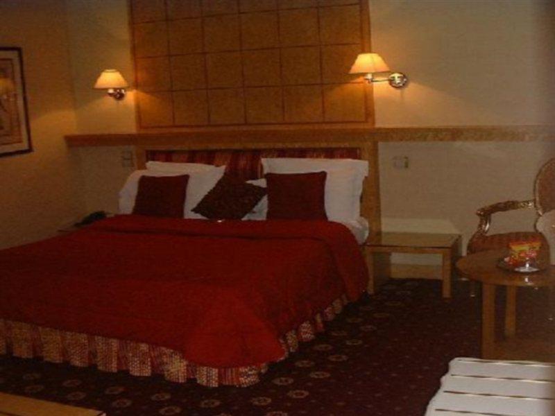 Hotel D'Anjou Левалоа-Пере Екстериор снимка